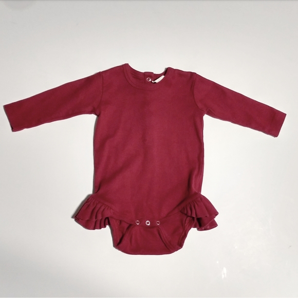 kate quinn Other - Kate Quinn Organic Cotton Ruffle Leg Bodysuit